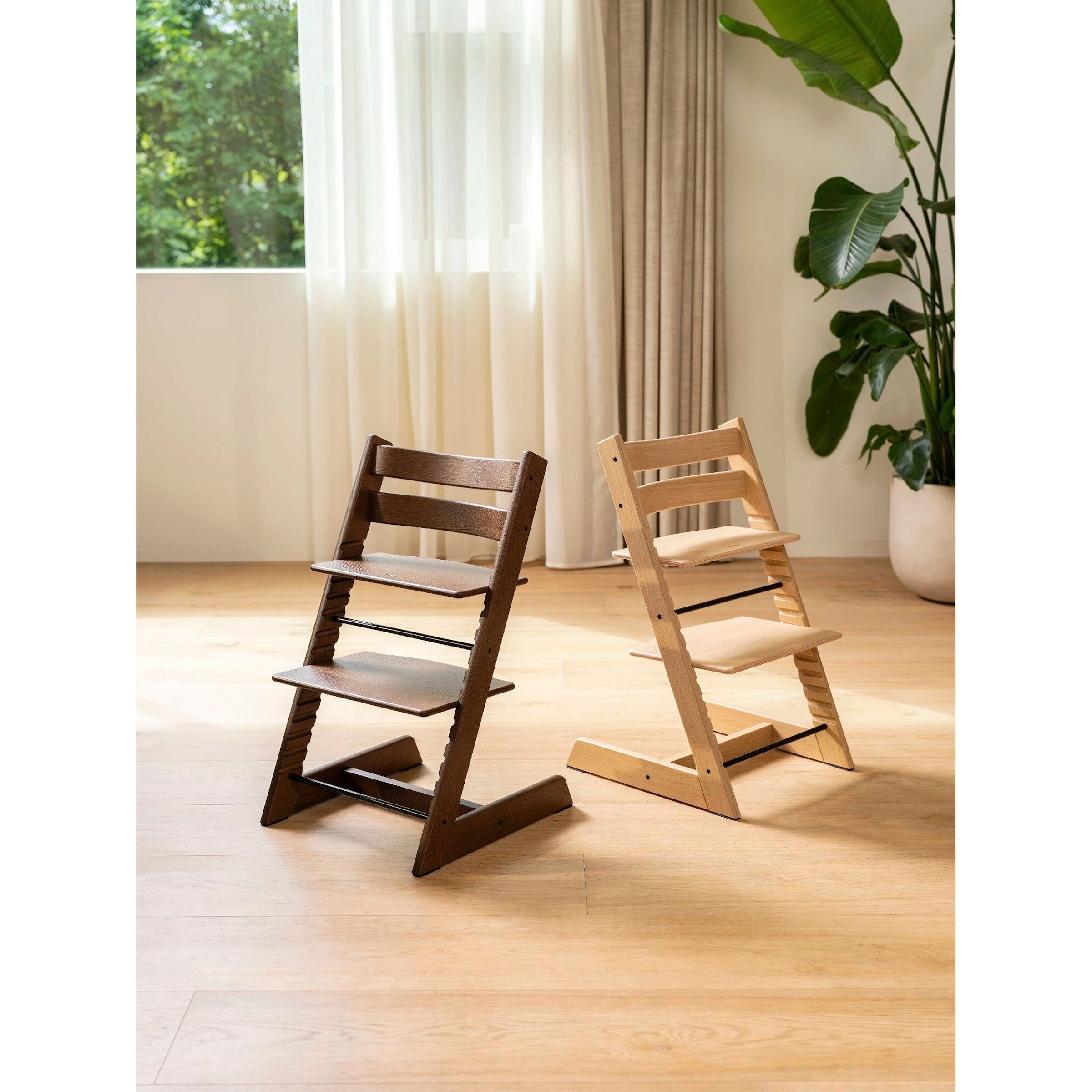 Stokke® Tripp Trapp® Bundle Treppenhochstuhl Eiche inkl. Babyset & Tray